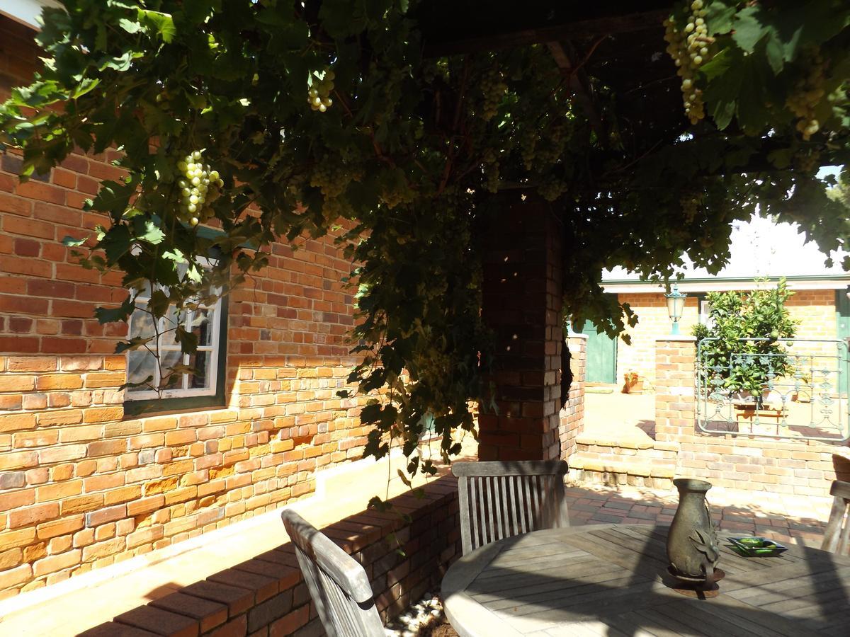 Courtyard Faversham House Bed & Breakfast York Exterior photo